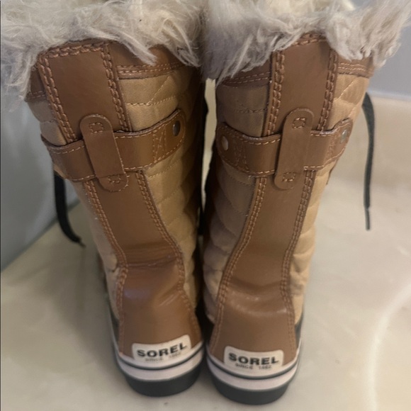 Sorel Tofino II Faux Fur Curry Fawn Waterproof Lace Up Snow Boots US sz 5 - Picture 3 of 7